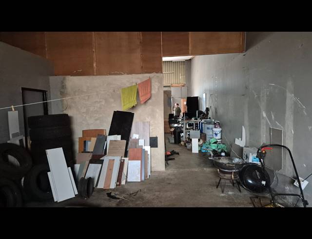 200M² BUSINESS TO LET IN MINNEBRON